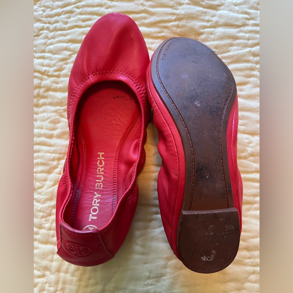 Red/orange Tory Burch flats. Size 7.